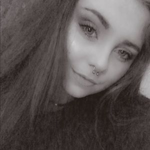 Meet your Posher, Lizzy